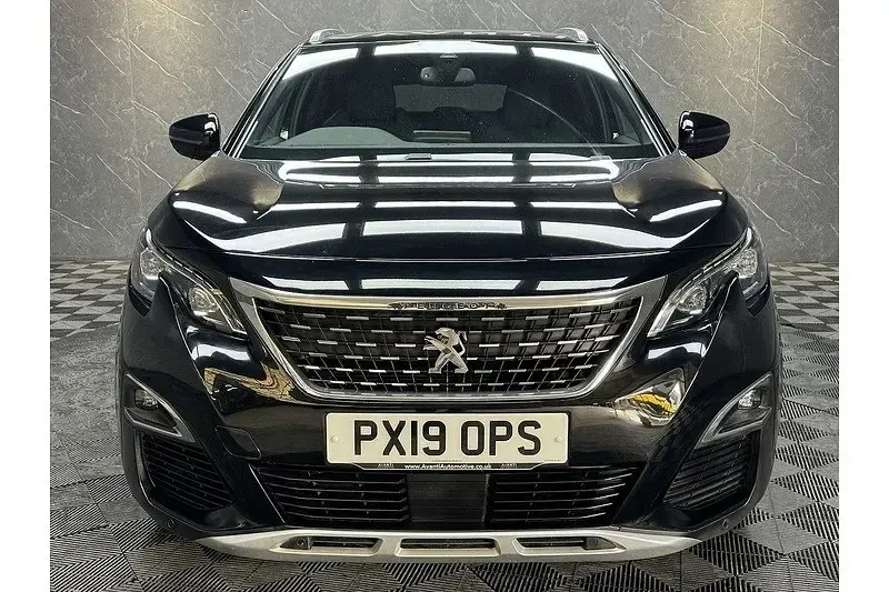 Second-hand Peugeot 3008 GT-line 130 CP (95 kW) 2019 Negru SUV