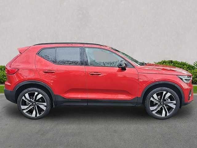 Used Volvo XC40 Ultra 197 HP (144 kW) 2025 SUV