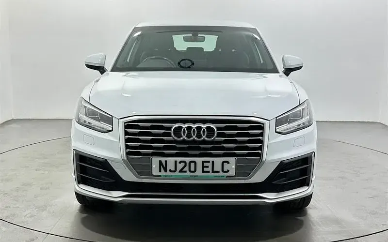 Used Audi Q2 S-Line 150 HP (110 kW) 2020 White SUV