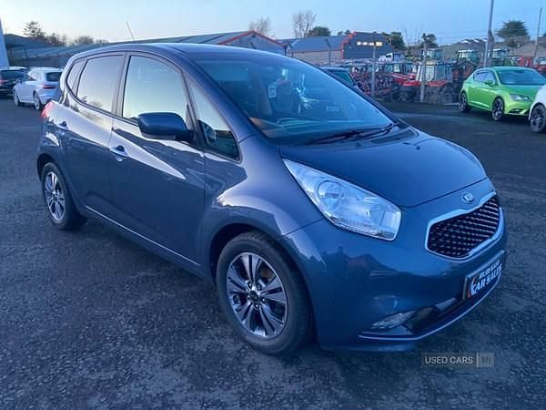 Used Kia Venga 114 HP (83 kW) 2018 Blue Hatchback