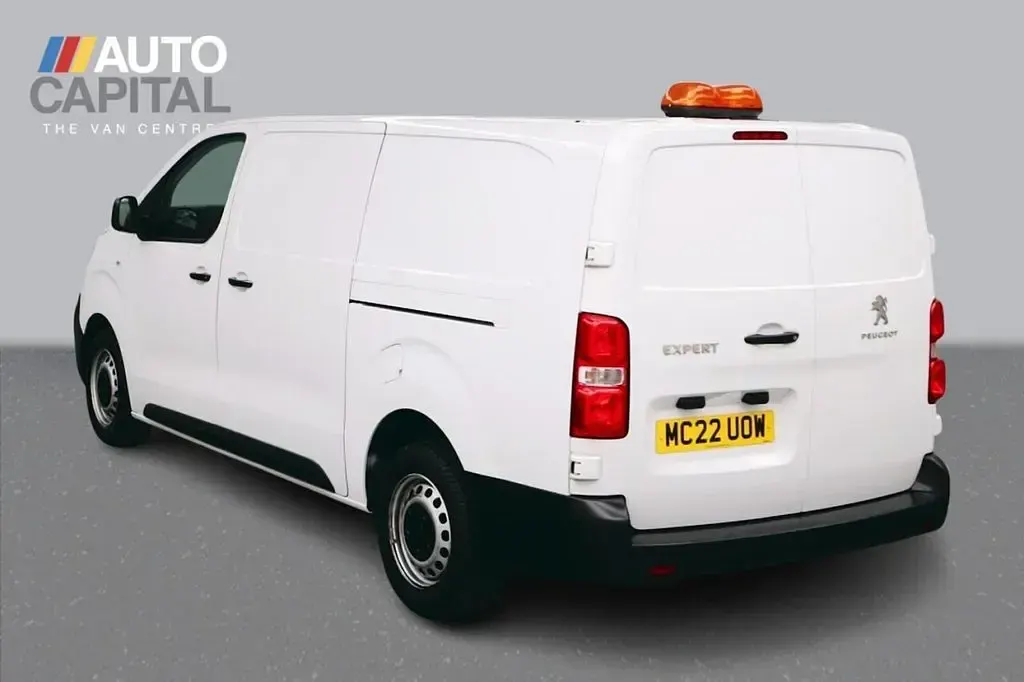 Used Peugeot Expert Premium 100 HP (73 kW) 2022 White Van