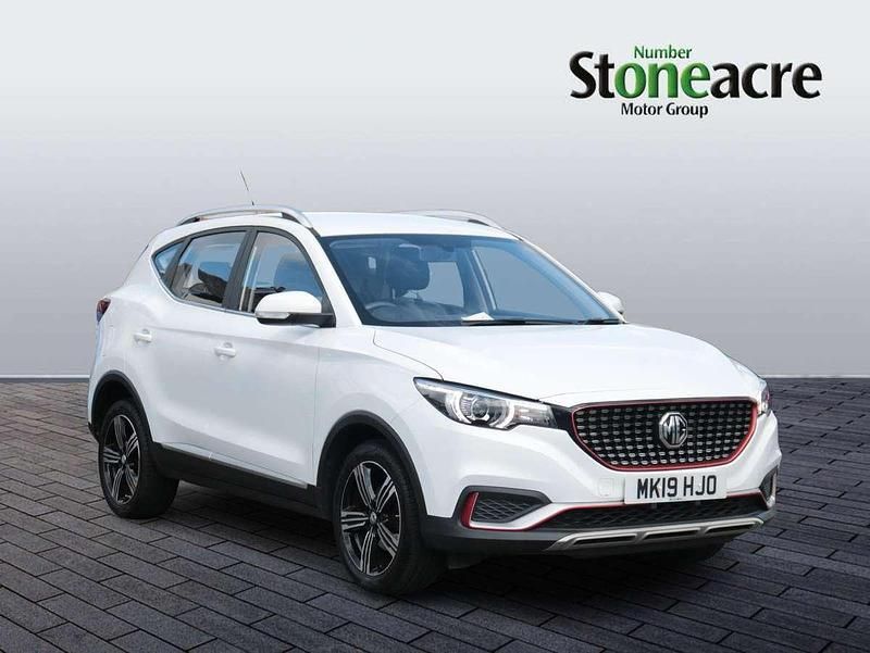 White Used 2019 MG ZS Sedan | £9,995 (Fair price) - Image 1/4