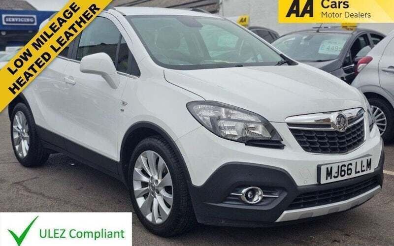 White Used 2016 Vauxhall Mokka S SUV | £7,495 (Fair price) - Image 1/3