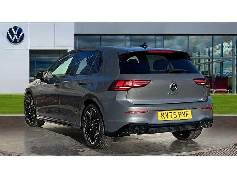 Used VW Golf VIII 150 HP (110 kW) 2025