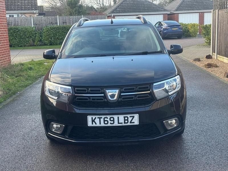 Used Dacia Logan MCV Comfort 90 HP (66 kW) 2019 Black Estate