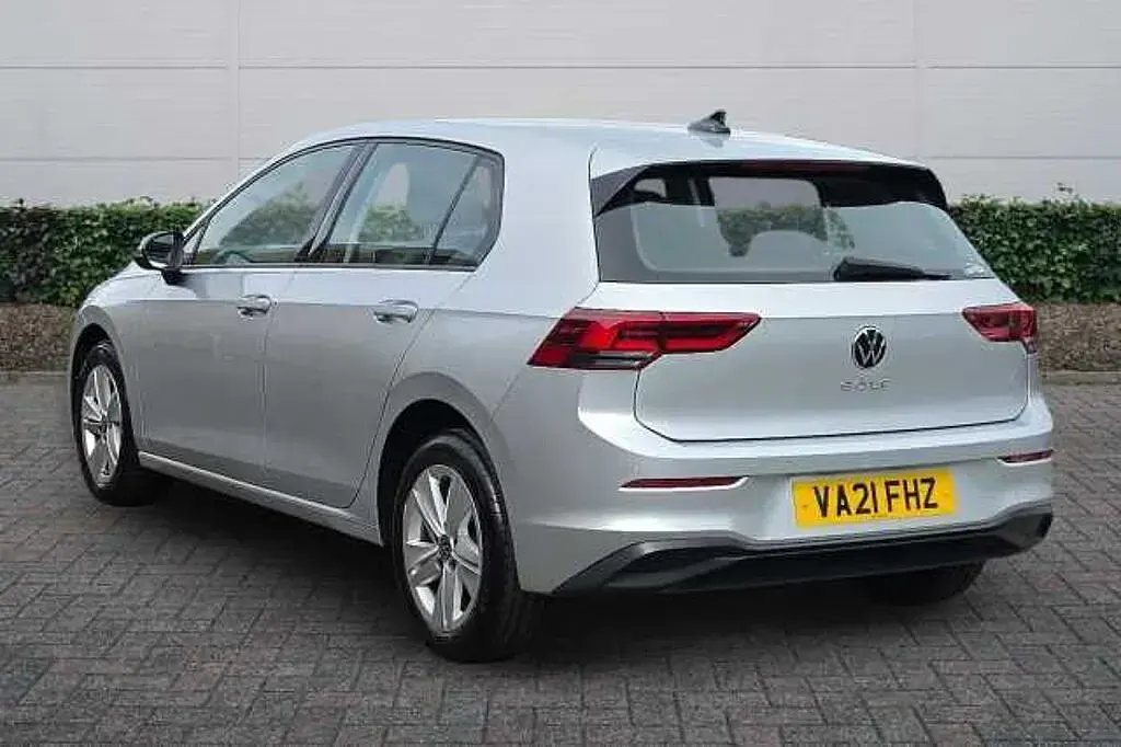 Used VW Golf VIII 130 HP (95 kW) 2021