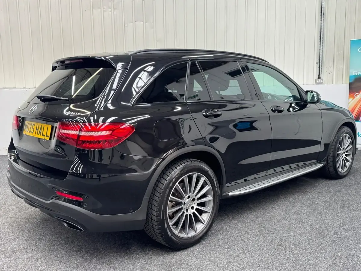 Used Mercedes GLC220 AMG Line Premium 170 HP (125 kW) 2018 Black SUV