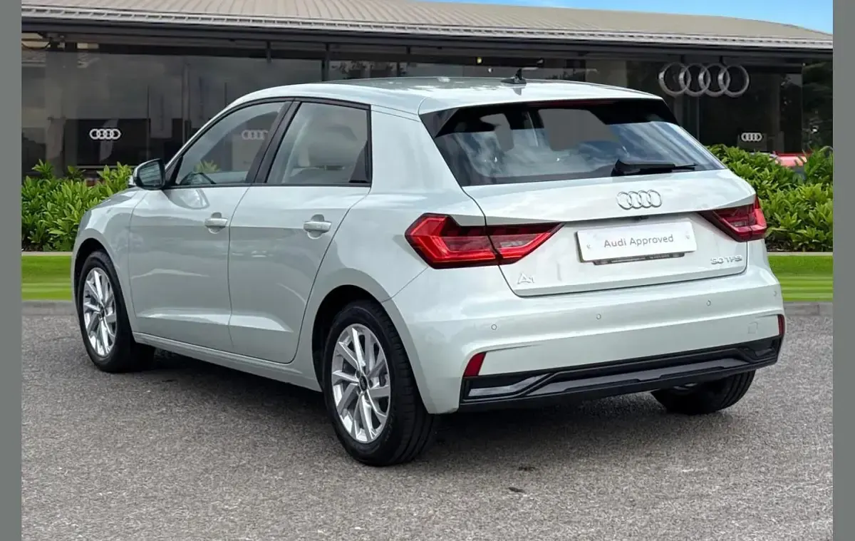 Used Audi A1 Sport 113 HP (83 kW) 2026 Silver SUV