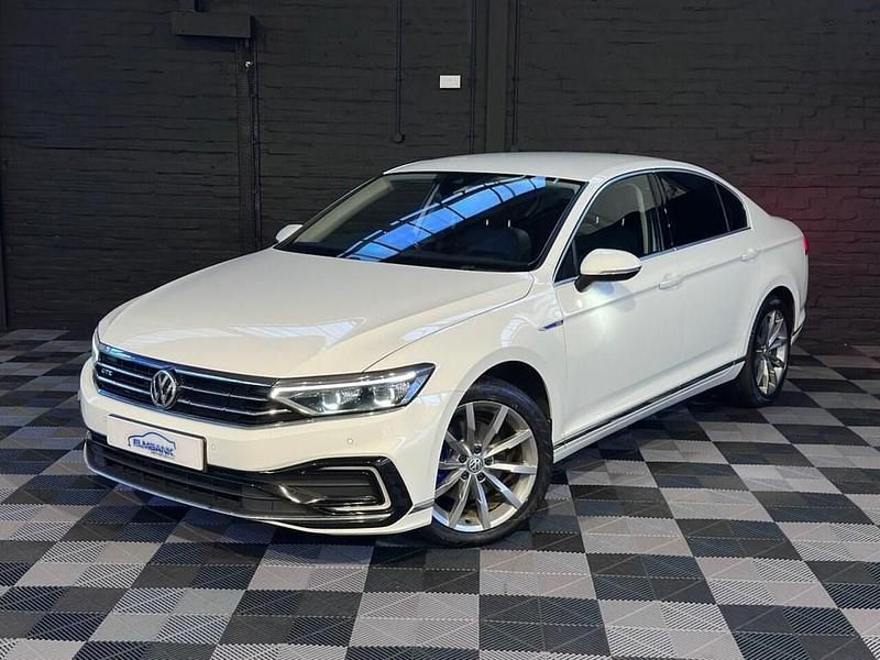 Used VW Passat Advance 218 HP (160 kW) 2020 White Sedan