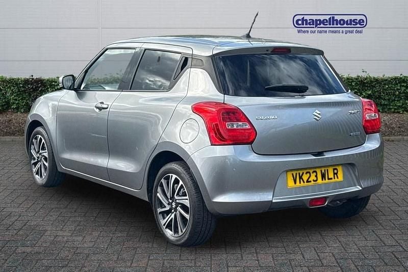 Używany Suzuki Swift SZ5 83 KM (61 kW) 2023 Srebrny Hatchback
