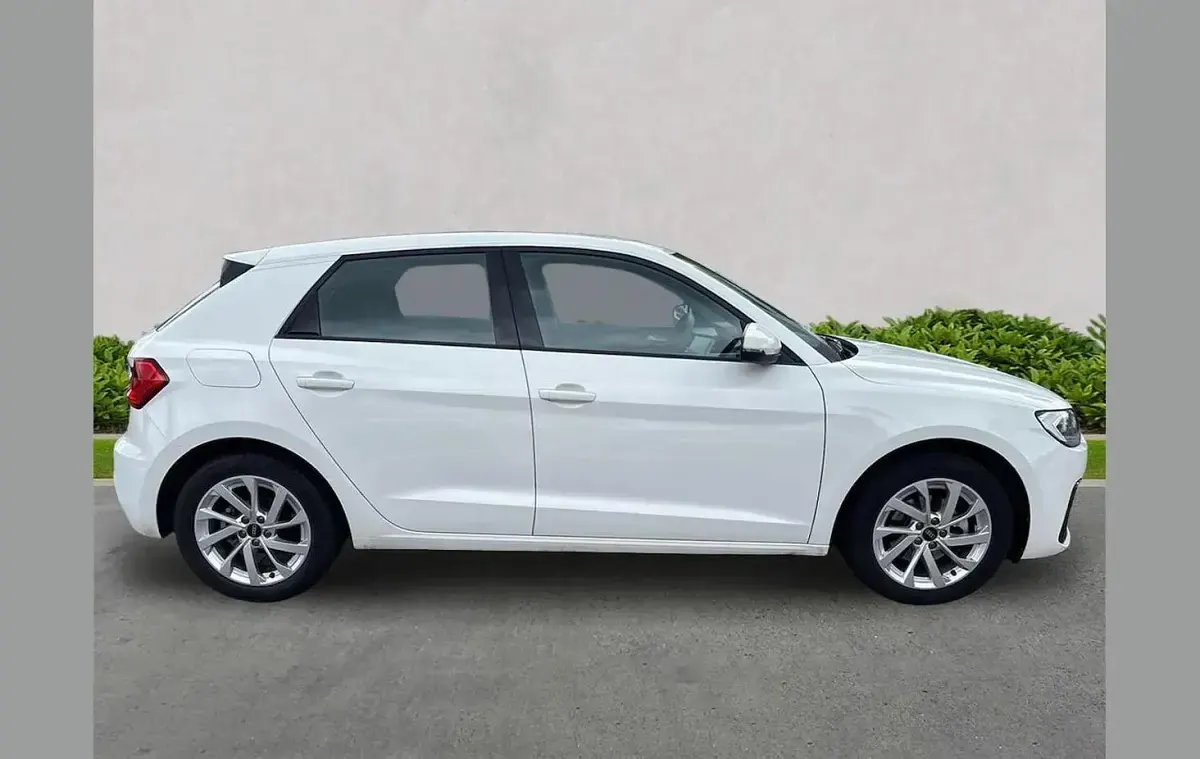 Used Audi A1 Sport 108 HP (79 kW) 2023 White SUV