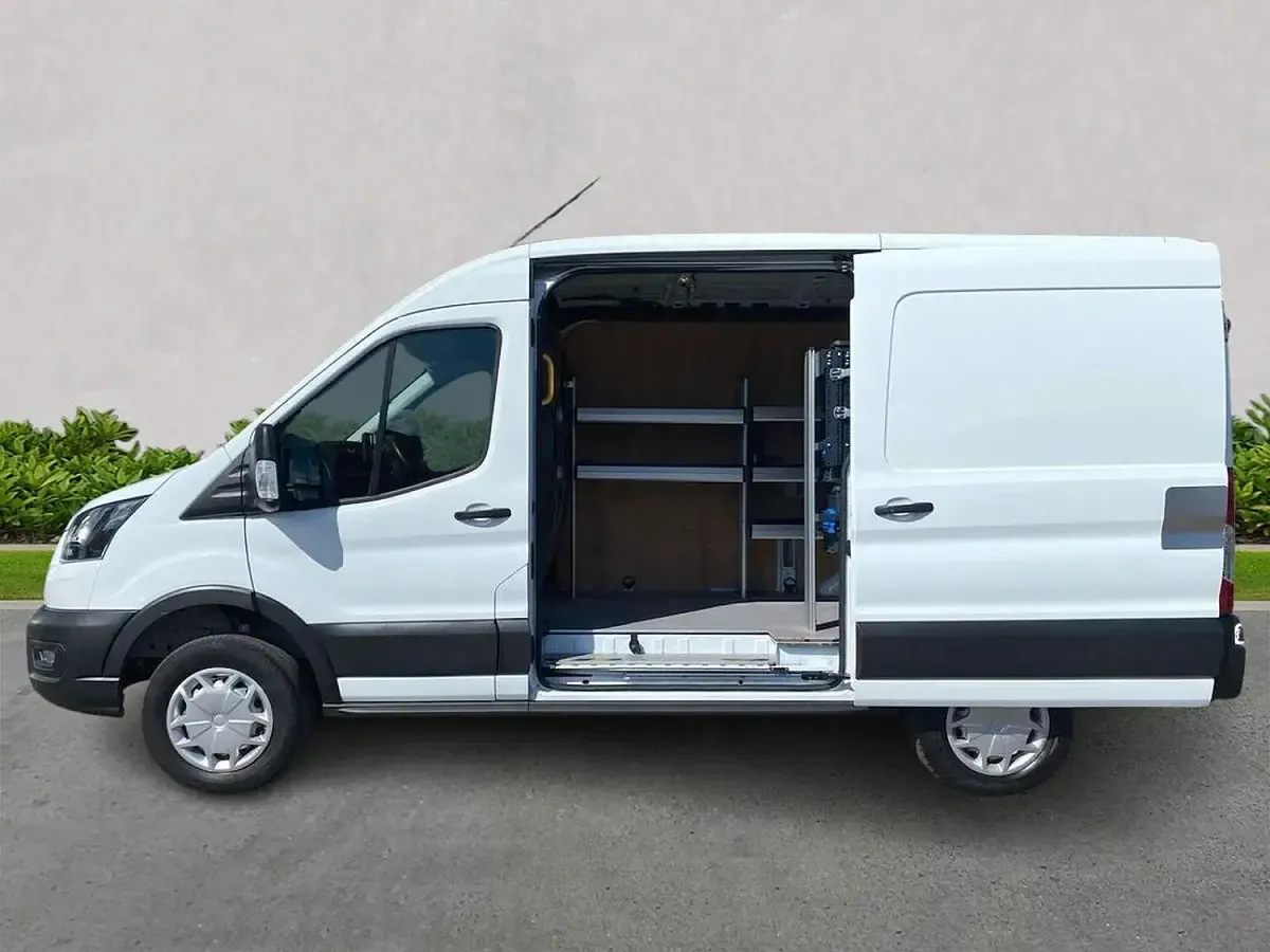 Used Ford E-Transit 135 kW (184 HP) 2023 White Van