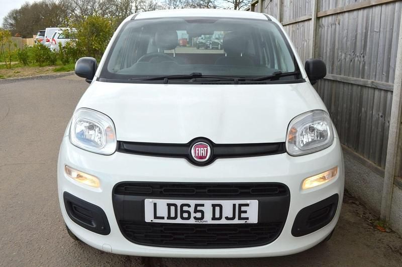 Used Fiat Panda Pop 69 HP (50 kW) 2015 White Hatchback