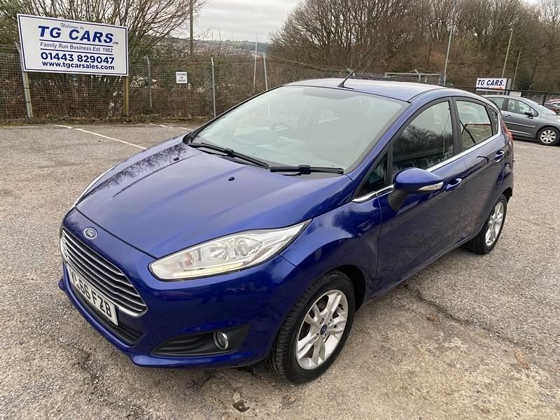 Used Ford Fiesta Zetec 2017 Blue Hatchback