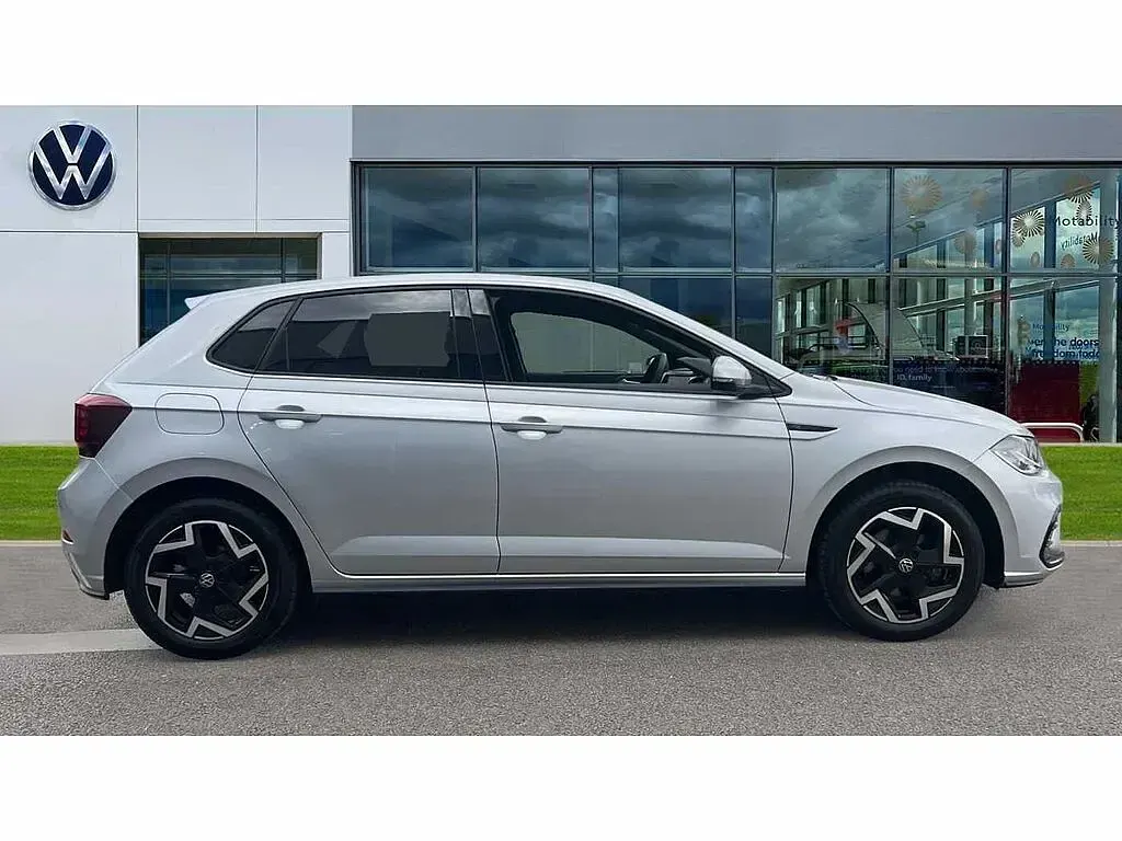 Used VW Polo R-line 115 HP (84 kW) 2025 Silver Hatchback
