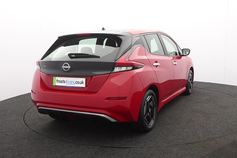 Used Nissan Leaf Acenta 110 kW (150 HP) 2022 Red Hatchback