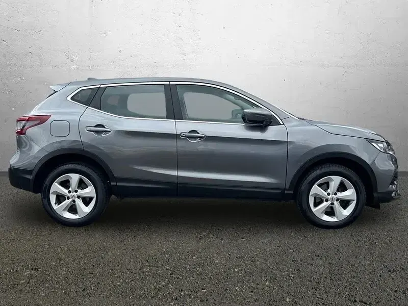 Used Nissan Qashqai Acenta Premium 138 HP (101 kW) 2021 Grey SUV
