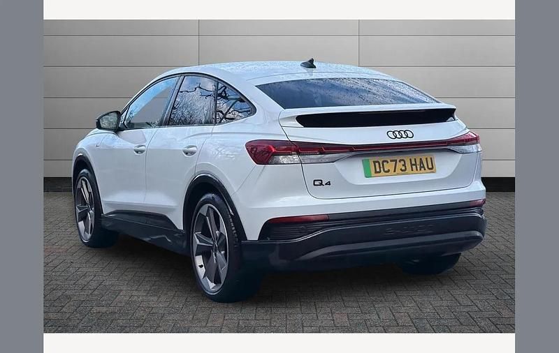 Used Audi Q4 Sportback e-tron Black Edition 150 kW (204 HP) 2024 White SUV