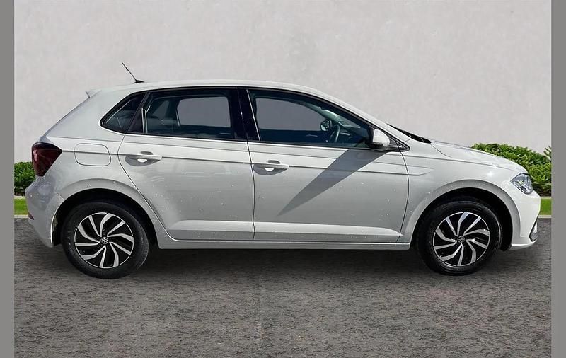 Used VW Polo Life 80 HP (58 kW) 2024 Grey Hatchback