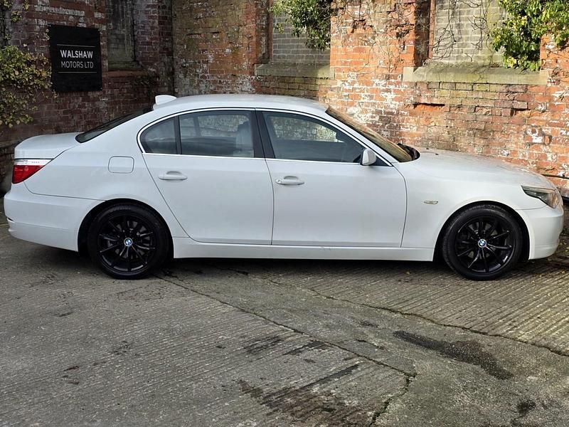 Used BMW 525 2008 White Sedan