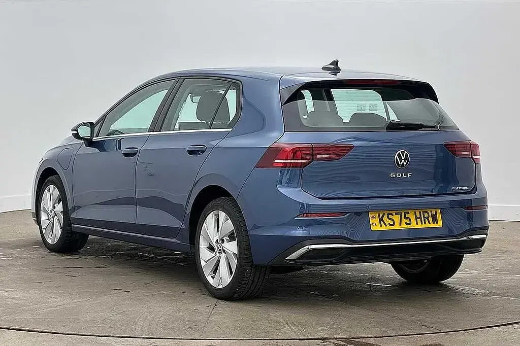 Used VW Golf VIII 204 HP (150 kW) 2025