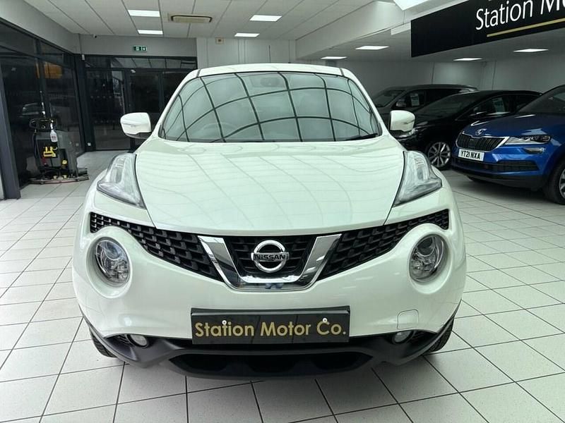 Used Nissan Juke N-Connecta 110 HP (80 kW) 2018 White SUV