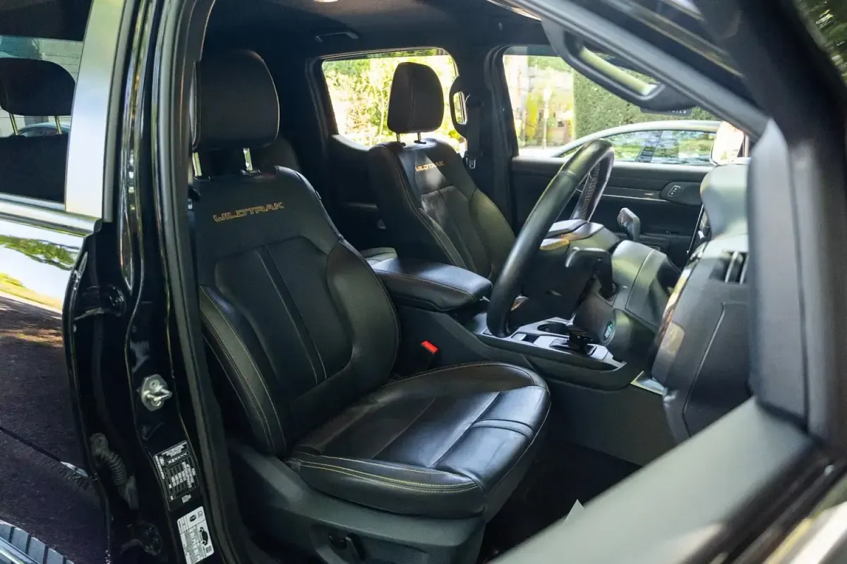 Second-hand Ford Ranger Wildtrack 237 CP (174 kW) 2023 Negru Pickup