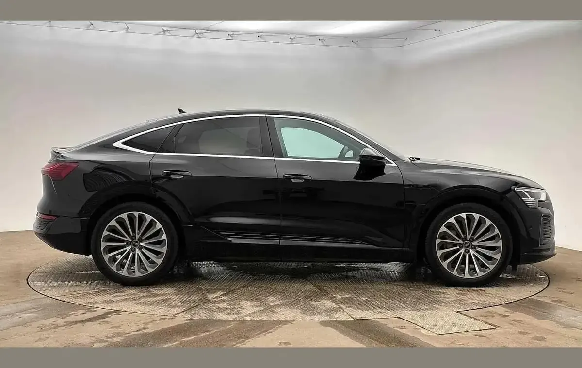 Used Audi Q8 e-tron S-Line 300 kW (408 HP) 2023 Black SUV