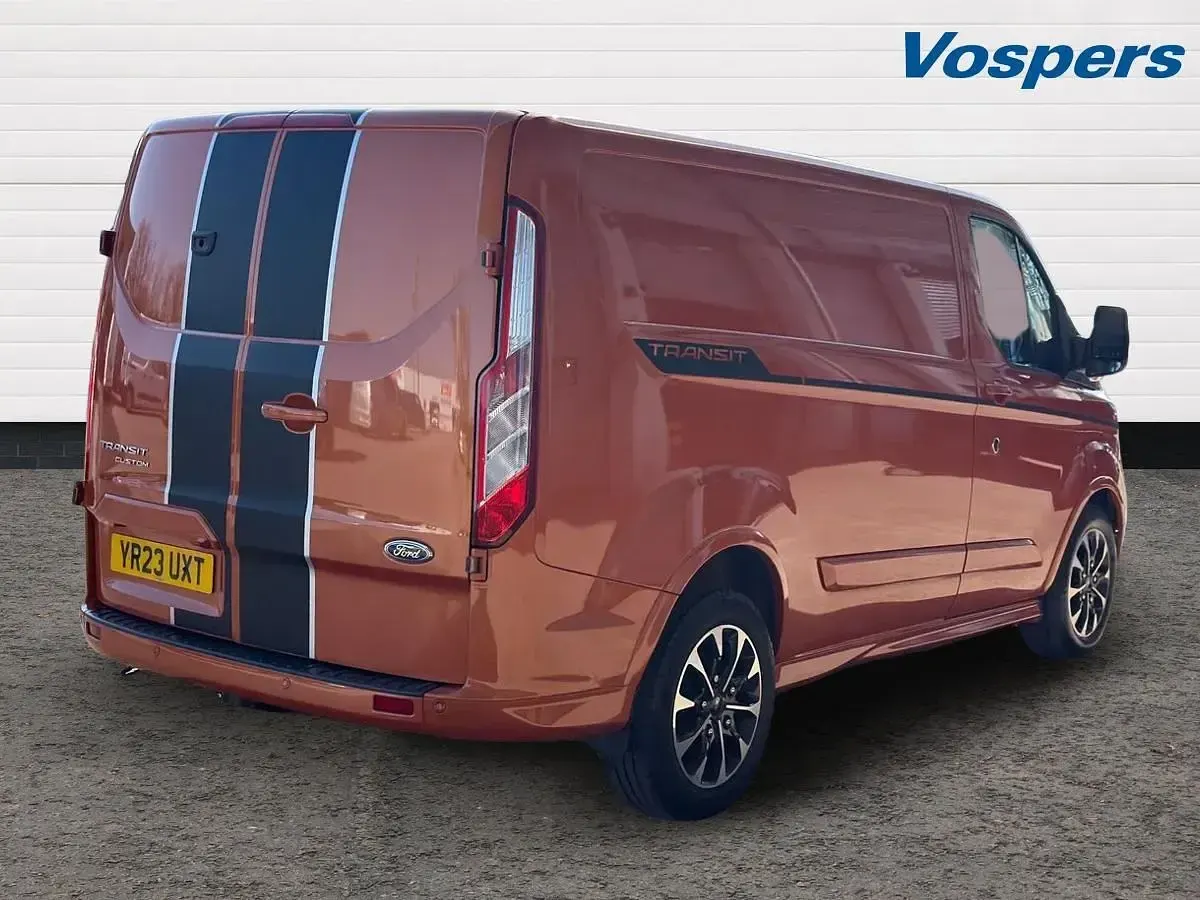 Usado Ford Transit Custom Sport 170 CV (125 kW) 2023 Naranja Van