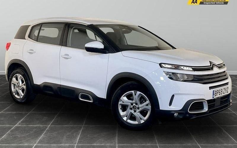 White Used 2020 Citroën C5 Feel Hatchback | £7,295 (Good price) - Image 1/2