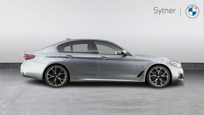 Used BMW 545e M Sport 389 HP (286 kW) 2022 Blue