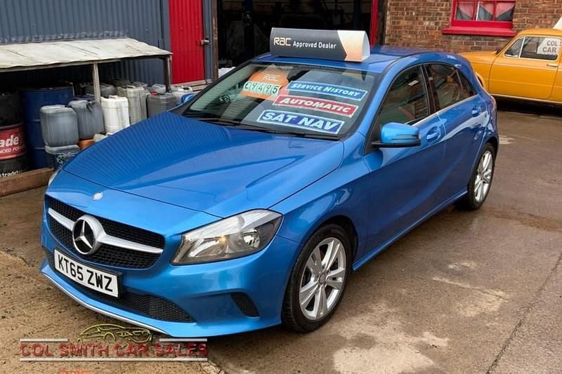 Used Mercedes A180 122 HP (89 kW) 2016 Blue Hatchback