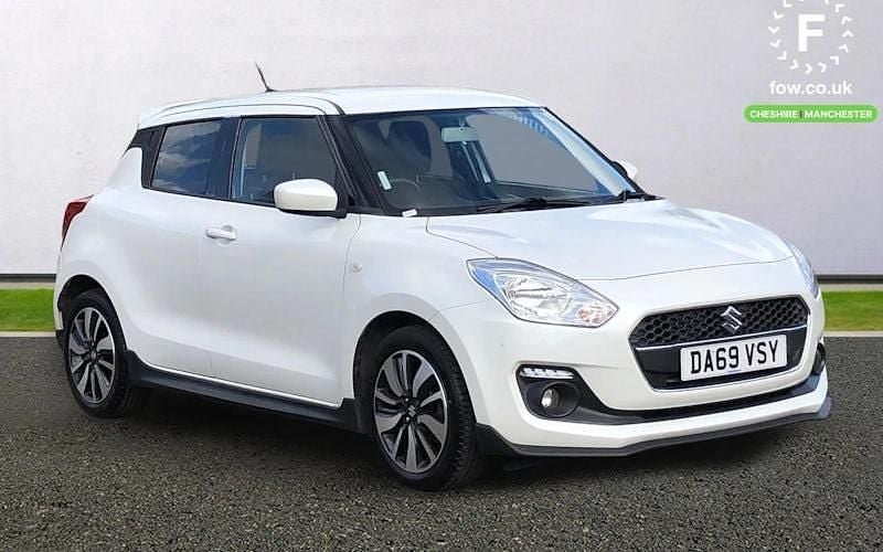 Used Suzuki Swift 90 HP (66 kW) 2019 White Hatchback