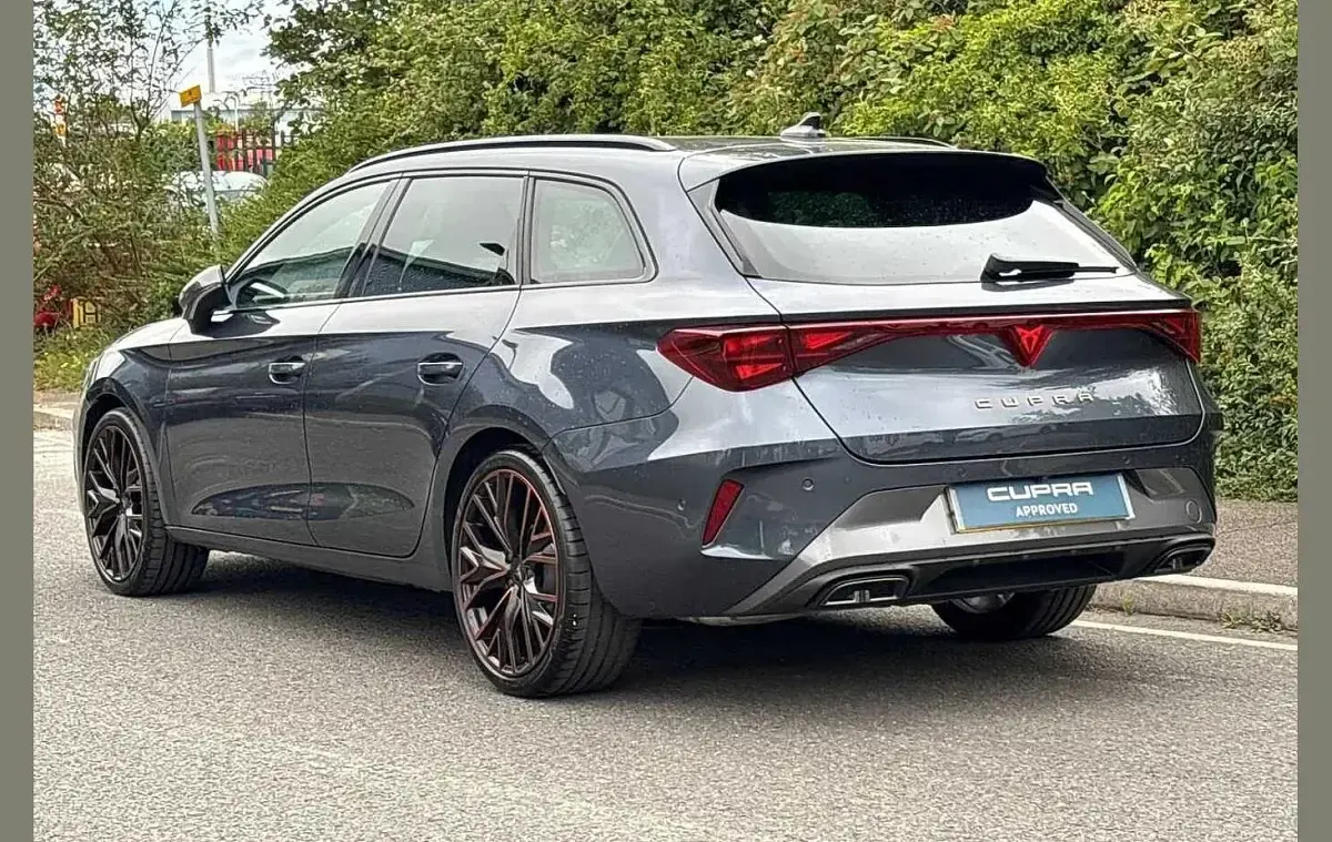 New Cupra Leon 147 HP (108 kW) 2026 Grey Estate