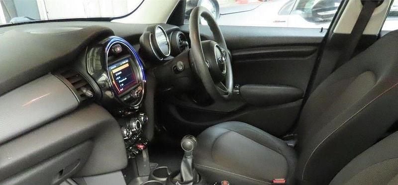 Used Mini Cooper D Hatch 2018 Blue Hatchback