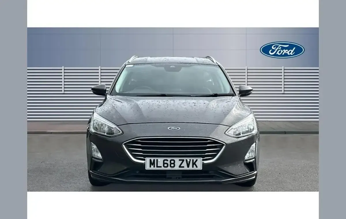 Used Ford Focus Titanium 125 HP (91 kW) 2018 Grey Estate