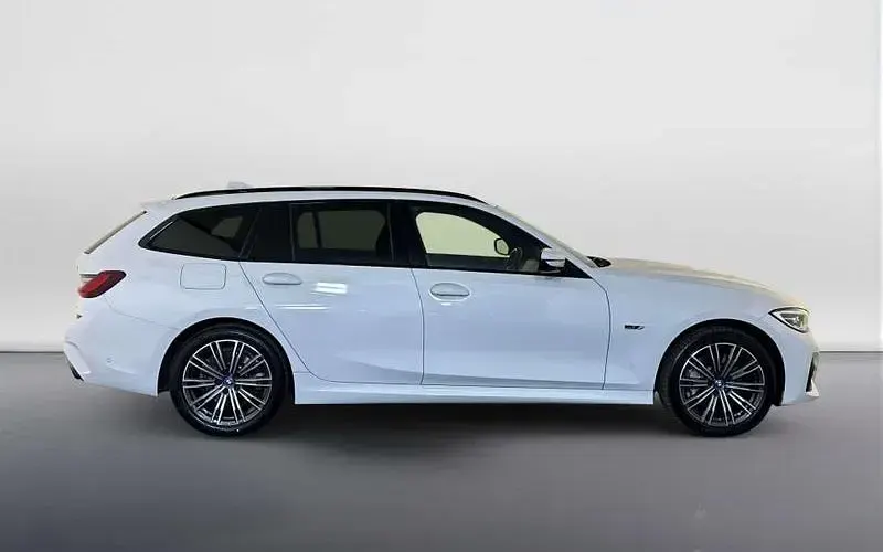 Used BMW 330e M Sport 292 HP (214 kW) 2022 White Estate