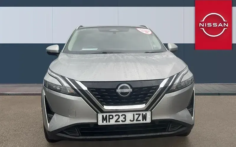 Used Nissan Qashqai N-Connecta 190 HP (139 kW) 2023 Silver SUV