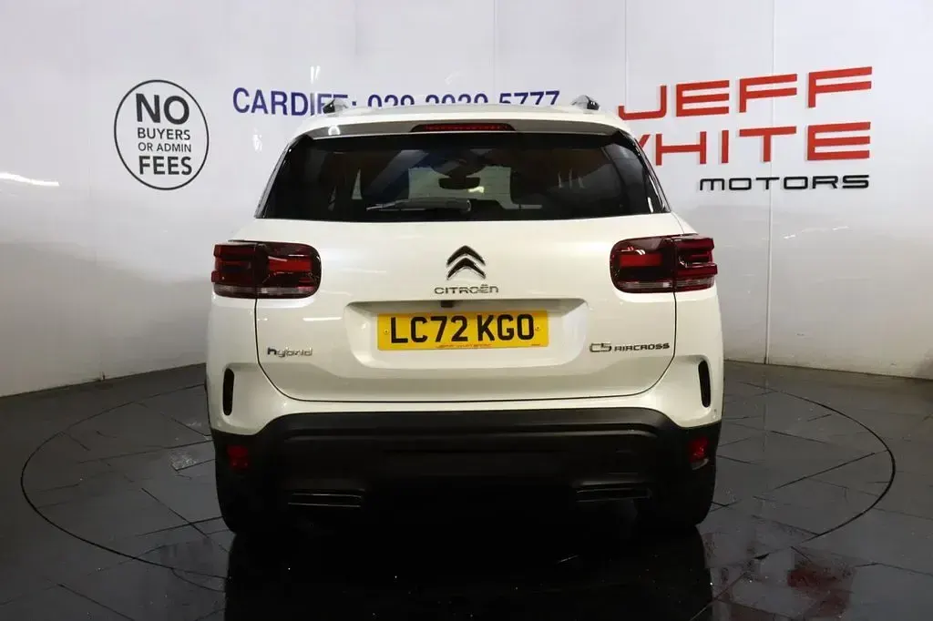 Used Citroën C5 Shine 2022 White Hatchback
