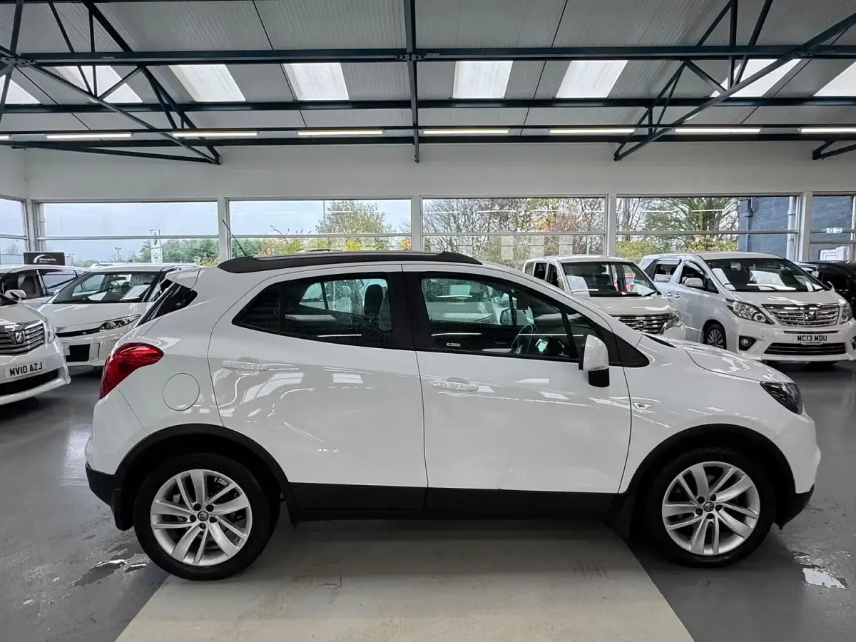 Used Vauxhall Mokka X Active 140 HP (102 kW) 2016 White SUV