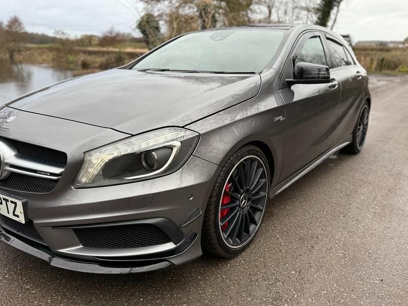 Usado Mercedes A45 AMG 2015 Cinzento Citadino