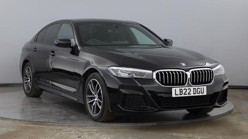 Black Used 2022 BMW 530e M Sport | £25,599 (Good price) - Image 1/4
