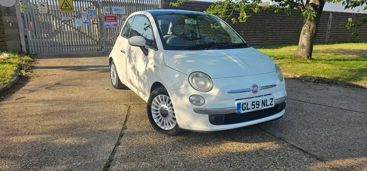 Used Fiat 500 Lounge 69 HP (50 kW) 2009 White Cabriolet