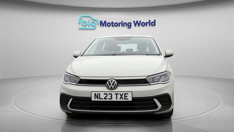 Begagnad VW Polo S 79 HK (58 kW) 2023 Grå Halvkombi