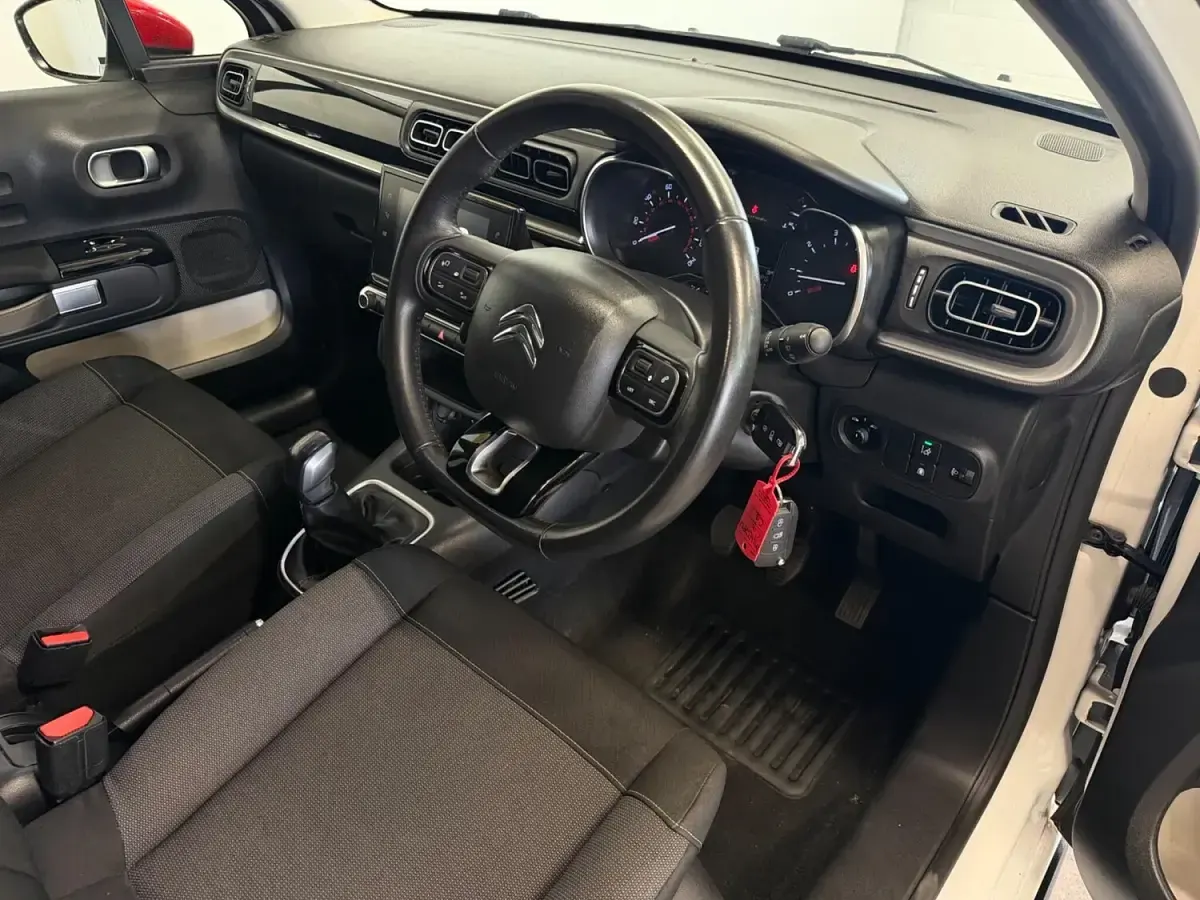 Used Citroën C3 Flair 2017 White Hatchback