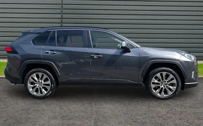 Used Toyota RAV4 Hybrid 218 HP (160 kW) 2025 SUV