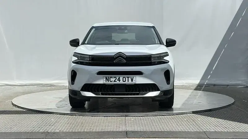 Used Citroën C5 PureTech 130 HP (95 kW) 2024 White Hatchback