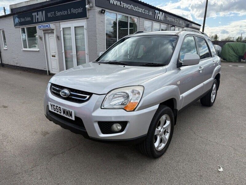 Silver Used 2009 Kia Sportage SUV | £2,495 (Fair price) - Image 1/4