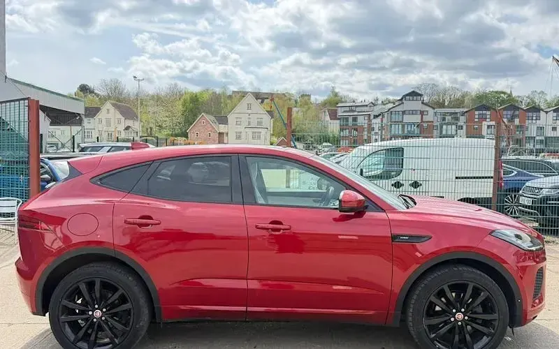 Used Jaguar E-Pace R-Dynamic 180 HP (132 kW) 2018 Red SUV