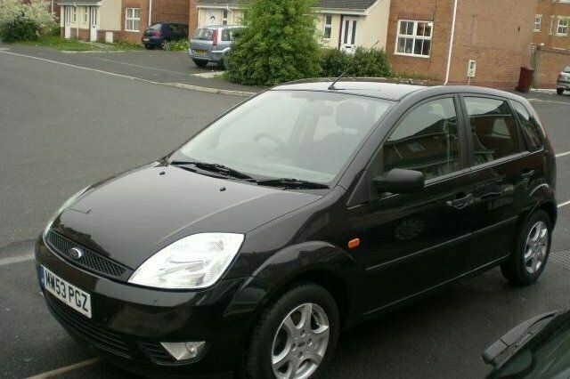Used 2004 Ford Fiesta Hatchback | £2,000 (Fair price) - Image 1/4